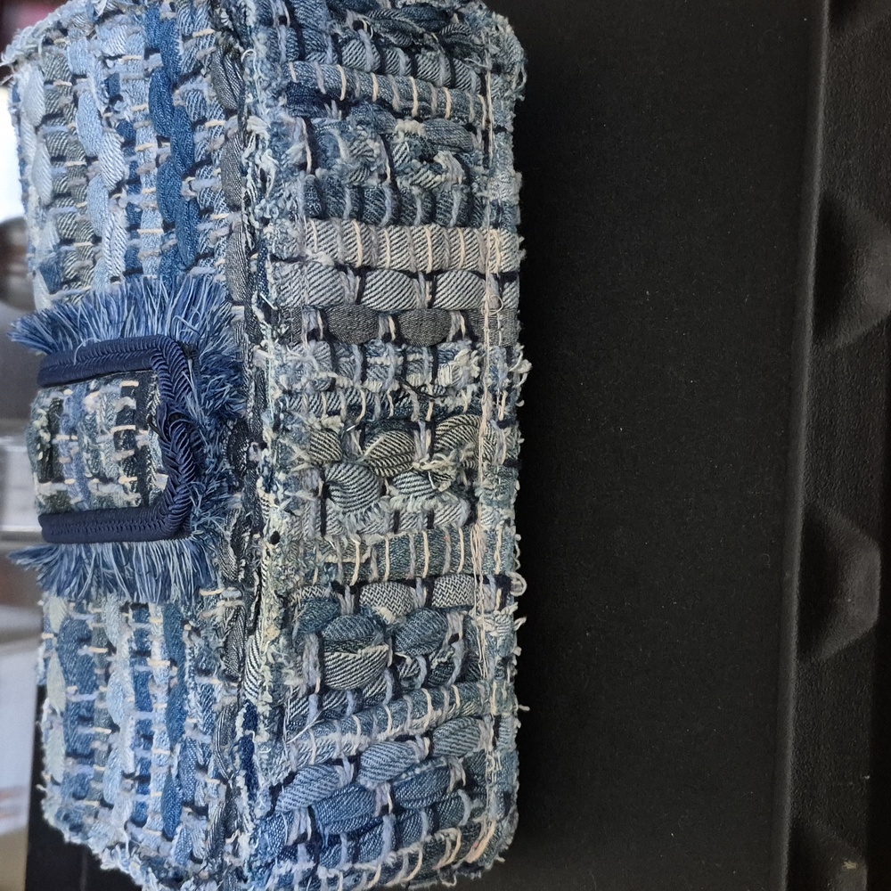Belier Belier demin shoulder bag. - Picture 3 of 4